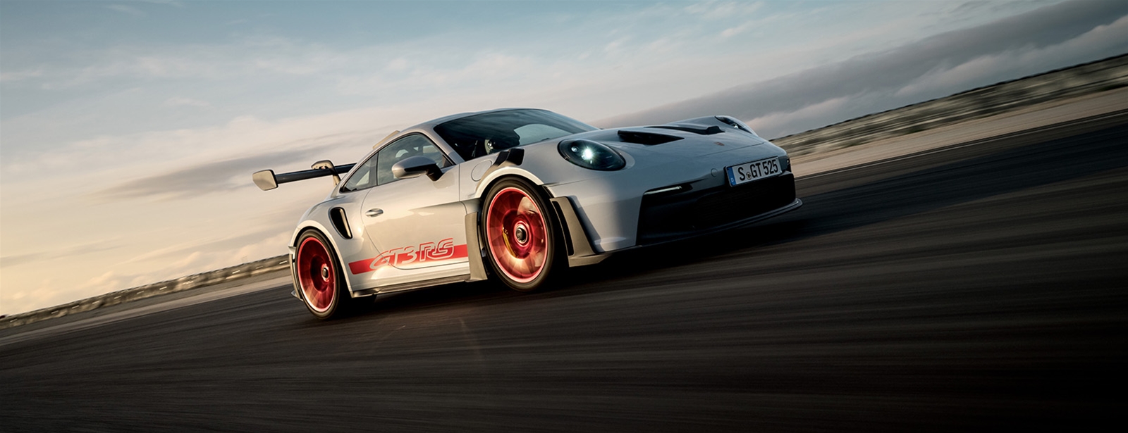Gebouwd om maximaal te presteren. - De nieuwe Porsche 911 GT3 RS.